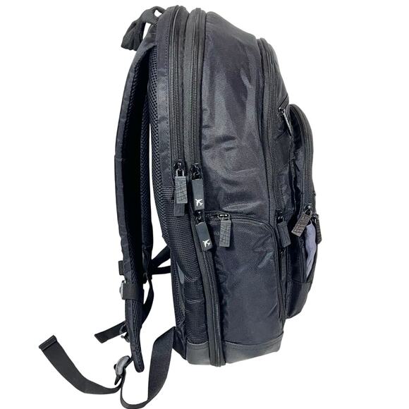 Targus Revolution Checkpoint-Friendly Backpack Safe Port 15.6 inch Used - Picture 4 of 13